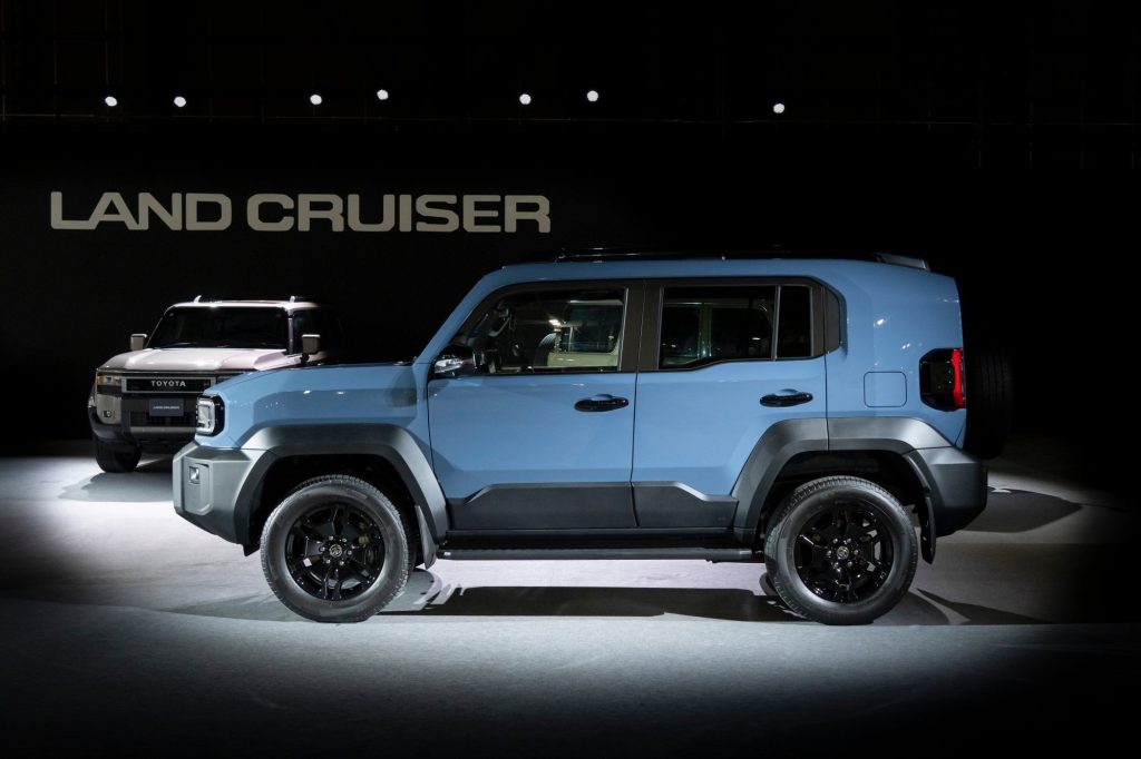 Toyota land cruiser fj 2026 toyotamydinhhanoi 14