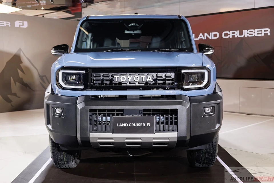 Toyota land cruiser fj 2026 toyotamydinhhanoi 24