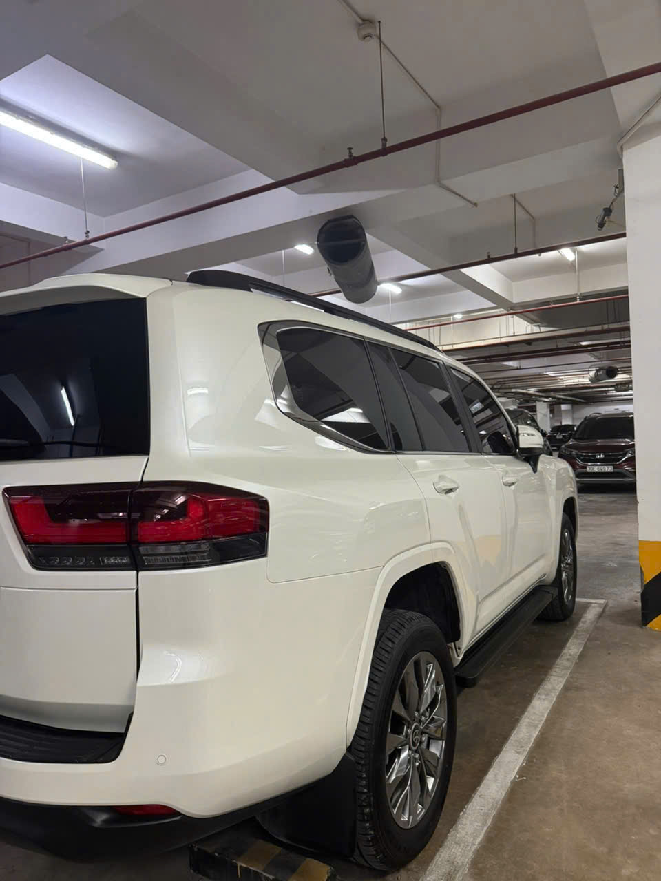 Toyota land cruiser 2025 - lc300 siêu lướt màu trắng 7 1784179694531 7461803494552631782 7461803494552631782 2785422cd7221e9e81ca8ad0f3700057